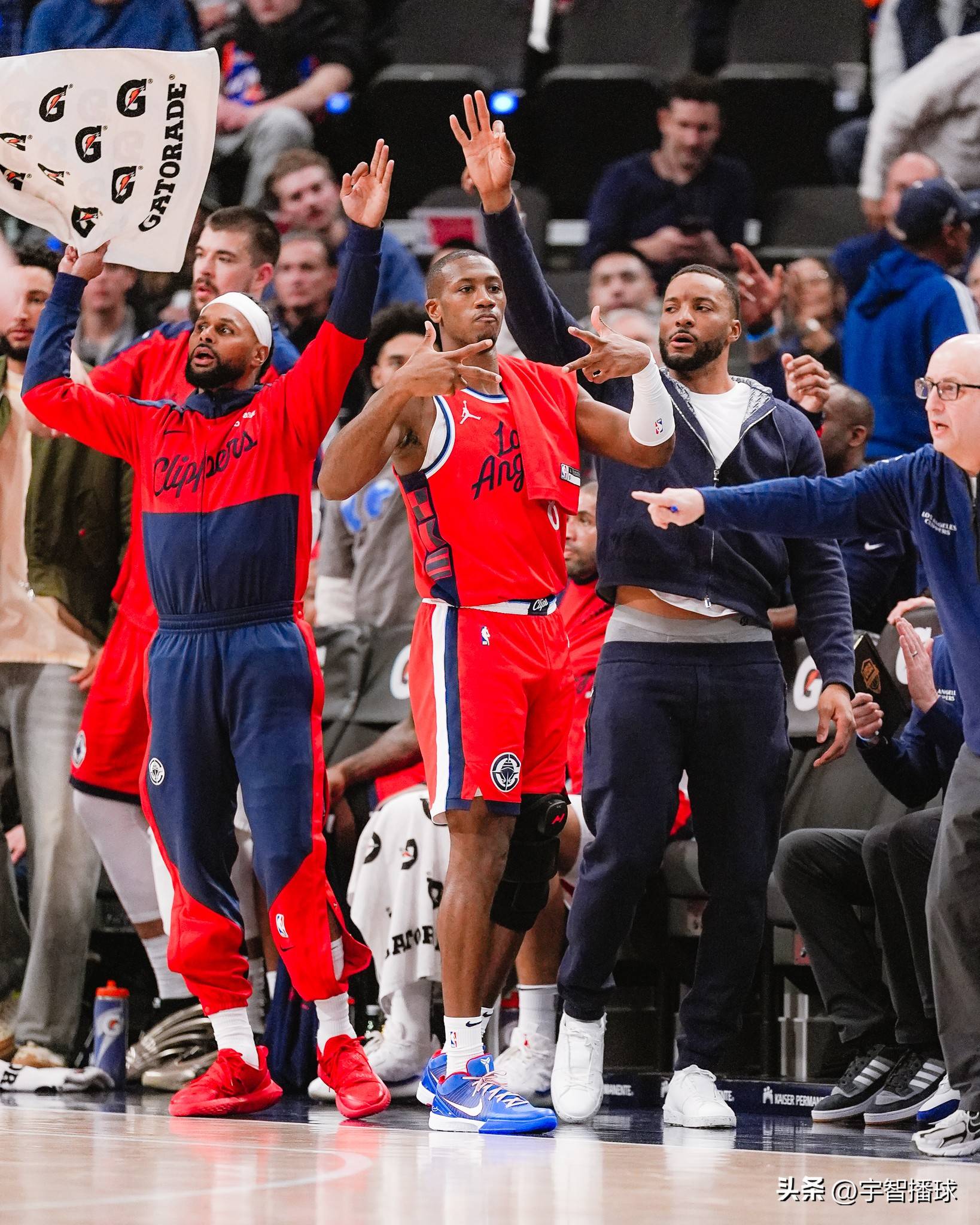 九游体育亚洲官网-快船队主帅泰伦·卢带领球队杀入西部季后赛