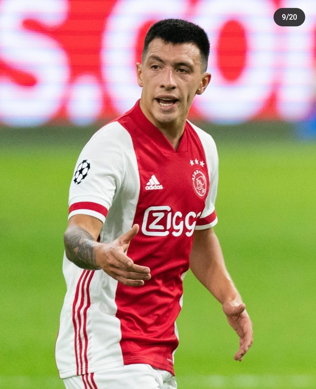 九游体育官网-阿贾克斯中场球员赛场表现亮眼，备受媒体赞誉