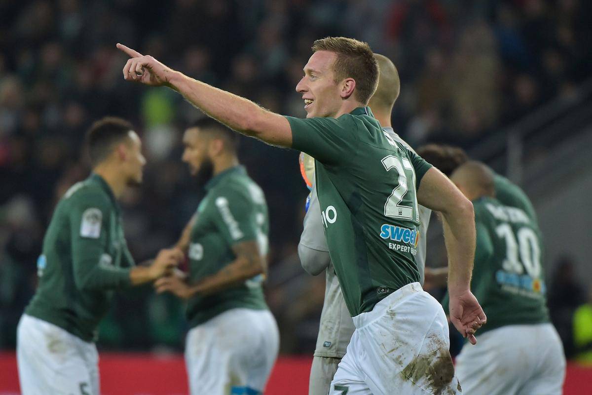 包含雷恩球队击败圣埃蒂安,保持胜利势头的词条 包含雷恩球队击败圣埃蒂安,保持胜利势头的词条