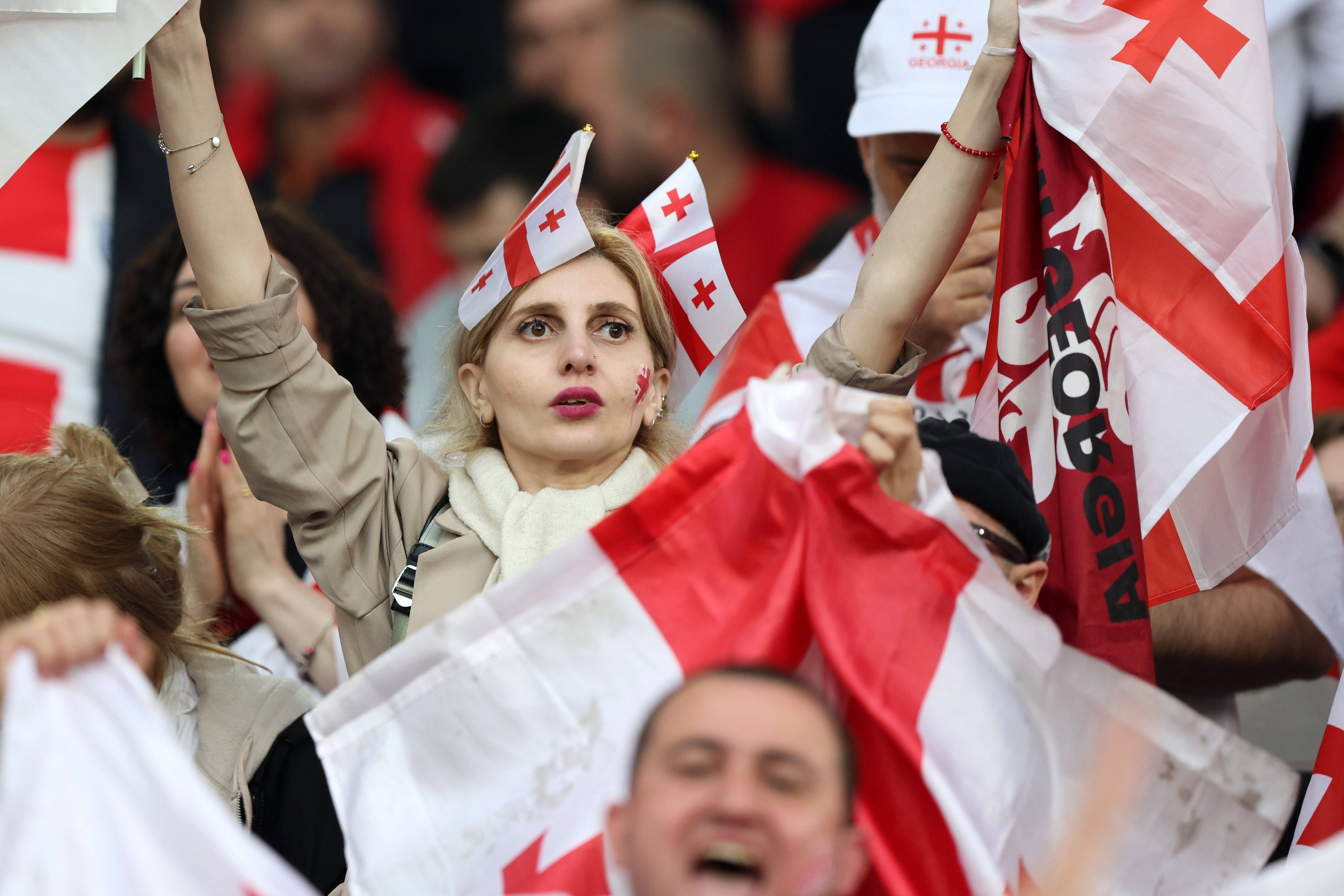 九游体育网页版入口-塞尔维亚对决卢森堡，胜负难料的简单介绍