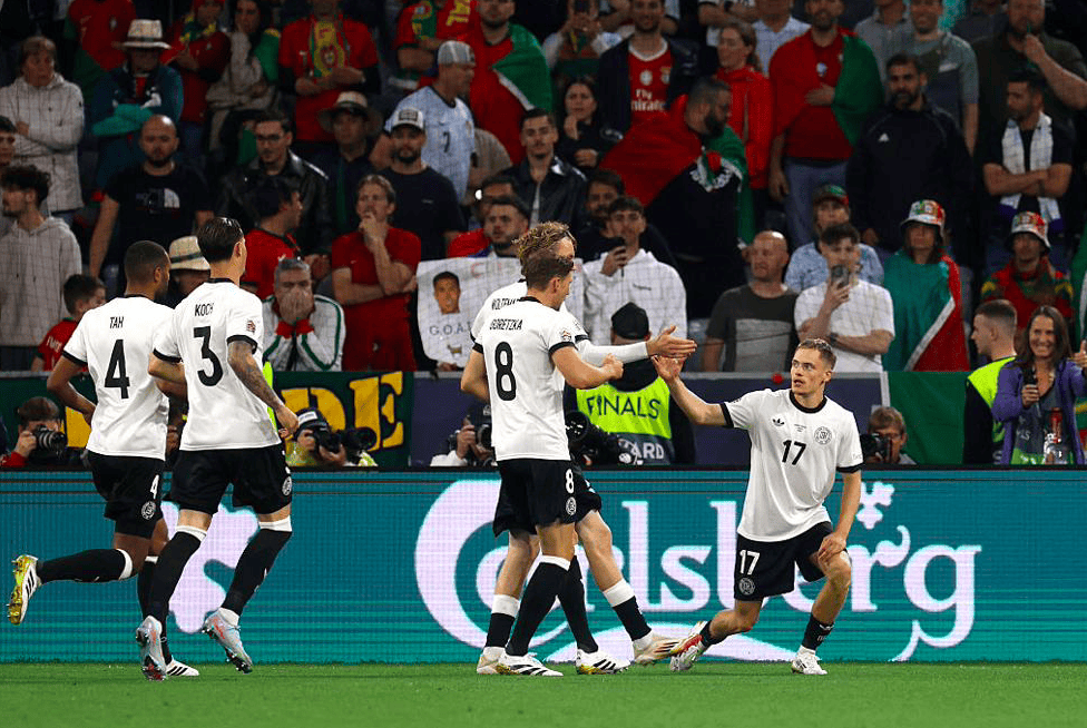 葡萄牙队稳固阵容，取得成功晋级