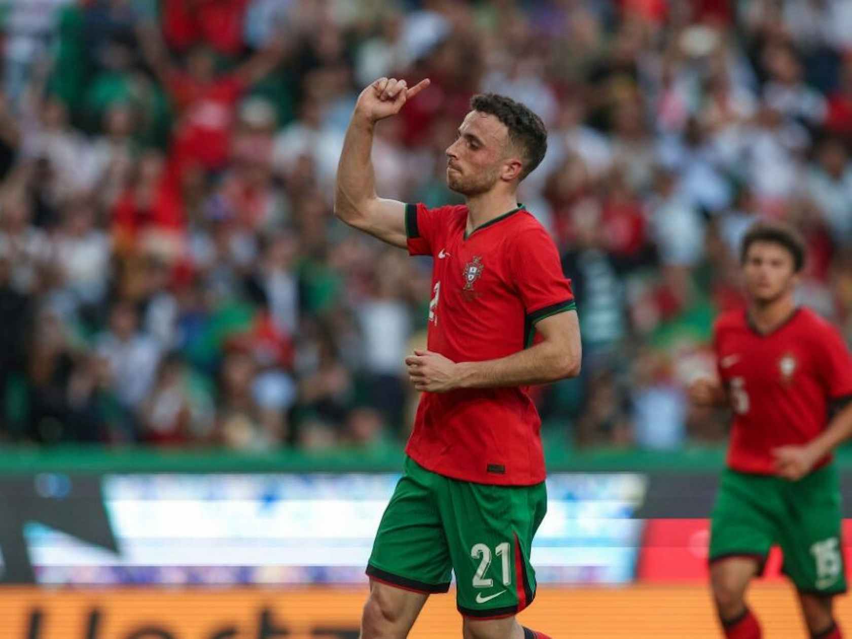 葡萄牙主场战胜爱尔兰，豪取三分