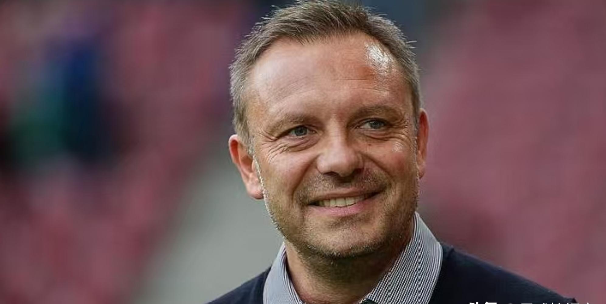 九游体育亚洲官网-包含沙尔克宣布与主教练解约，寻找新帅接任的词条