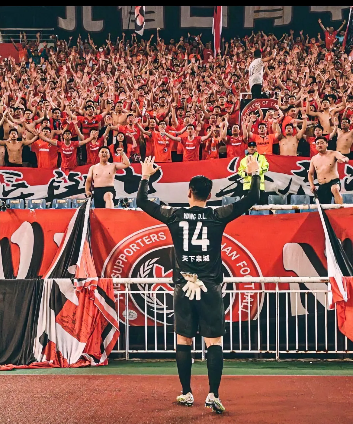 九游体育官方入口-国安主场胜亚泰，继续追赶恒大领先