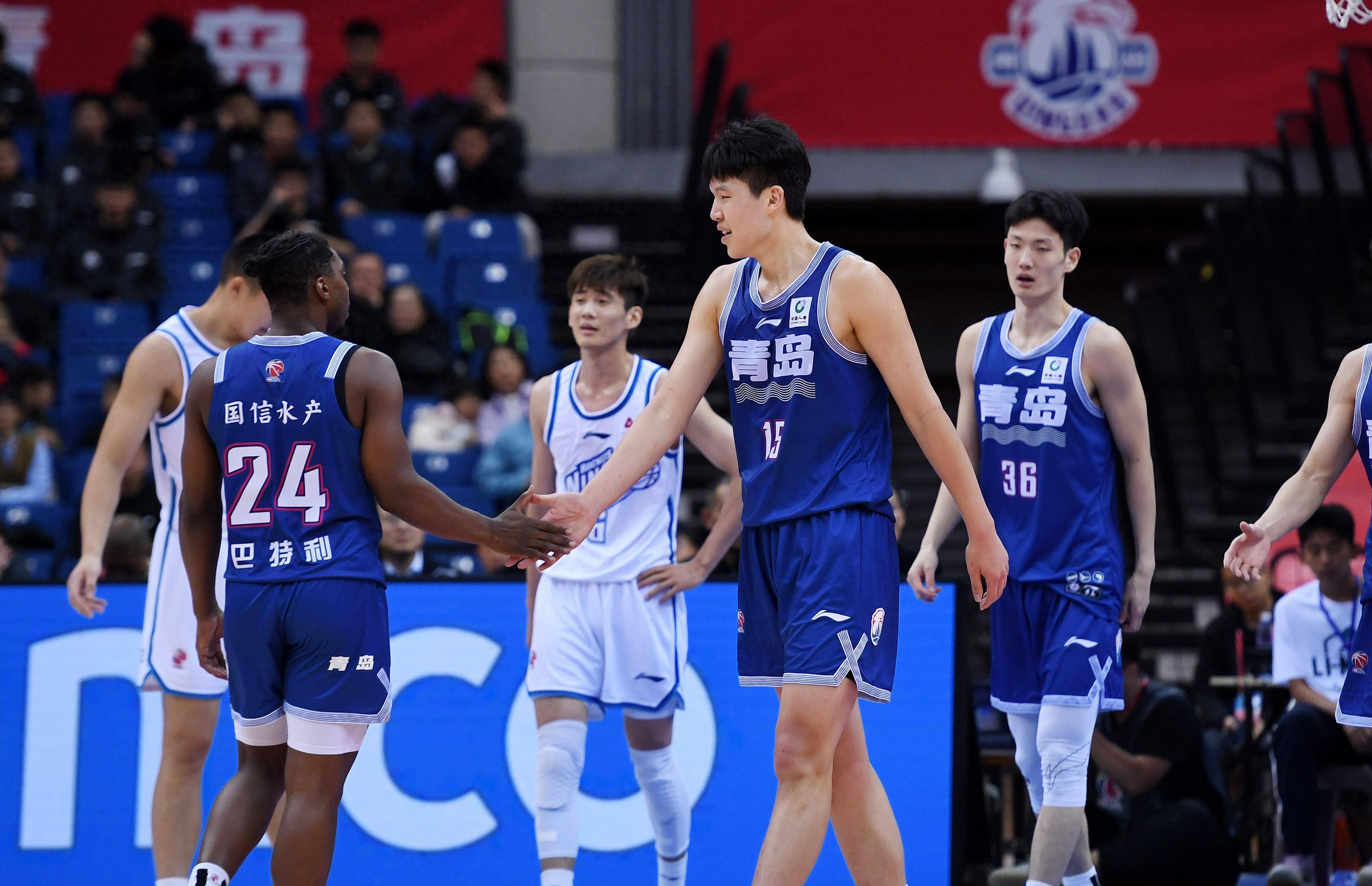 青岛男篮客场逆袭，取得关键胜利