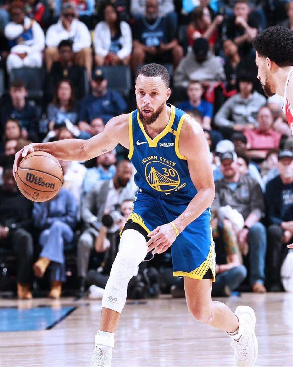 包含勇士击败湖人，成功止颓势的词条