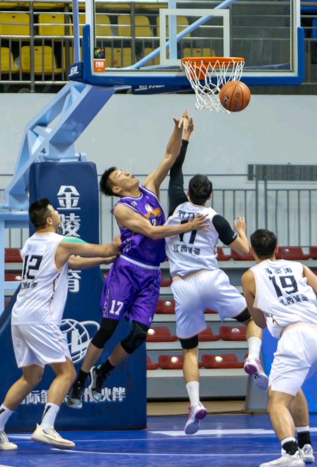 九游体育在线-篮球盛宴开启，新赛季接力传递，期待精彩战局的简单介绍