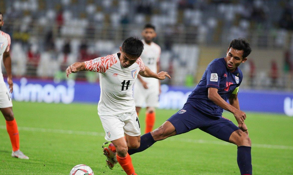 九游体育中国官网-南亚球队主力前锋低迷无力